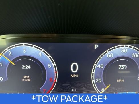 Used 2024 Jeep Wagoneer L Series II image 18