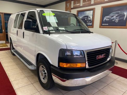 Used 2023 GMC Savana 2500 w/ Driver Convenience Package image 5