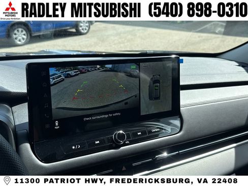 New 2026 Mitsubishi Outlander SE image 9