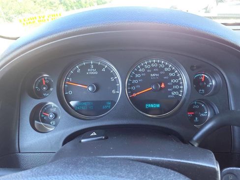 Used 2013 GMC Yukon SLT image 17