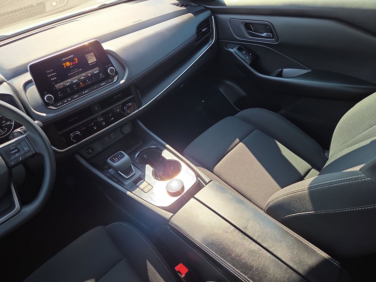 Used 2025 Nissan Rogue S AWD/4WD image 12