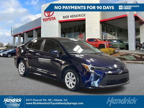 Used 2025 Toyota Corolla LE FWD image 1