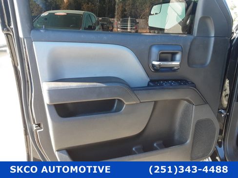 Used 2018 Chevrolet Silverado 1500 Custom image 12