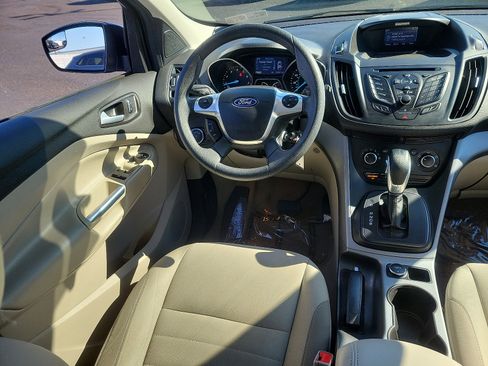 Used 2015 Ford Escape SE image 10