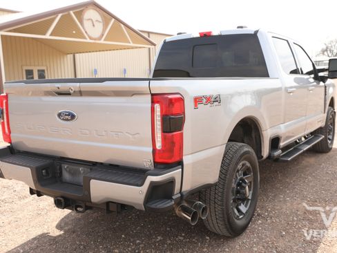 Used 2023 Ford F250 Lariat w/ Lariat Ultimate Package image 4