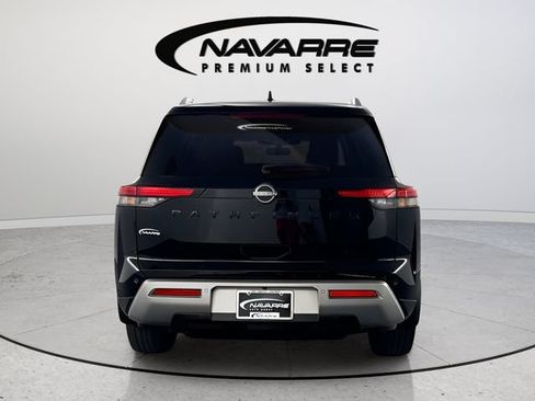 Used 2022 Nissan Pathfinder SL w/ SL Premium Package FWD image 7