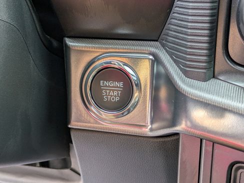 Used 2025 Ford F150 Raptor AWD/4WD image 22