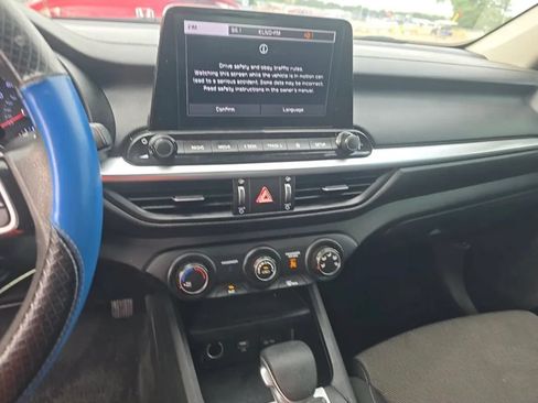 Used 2022 Kia Forte LXS FWD image 10
