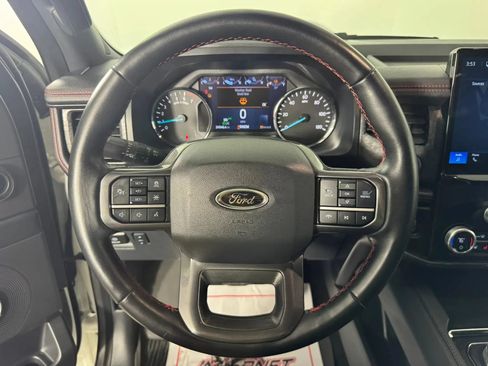 Used 2024 Ford Expedition Limited AWD/4WD image 13