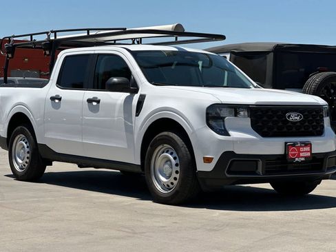Used 2025 Ford Maverick XLT w/ Equipment Group 302A AWD/4WD image 10