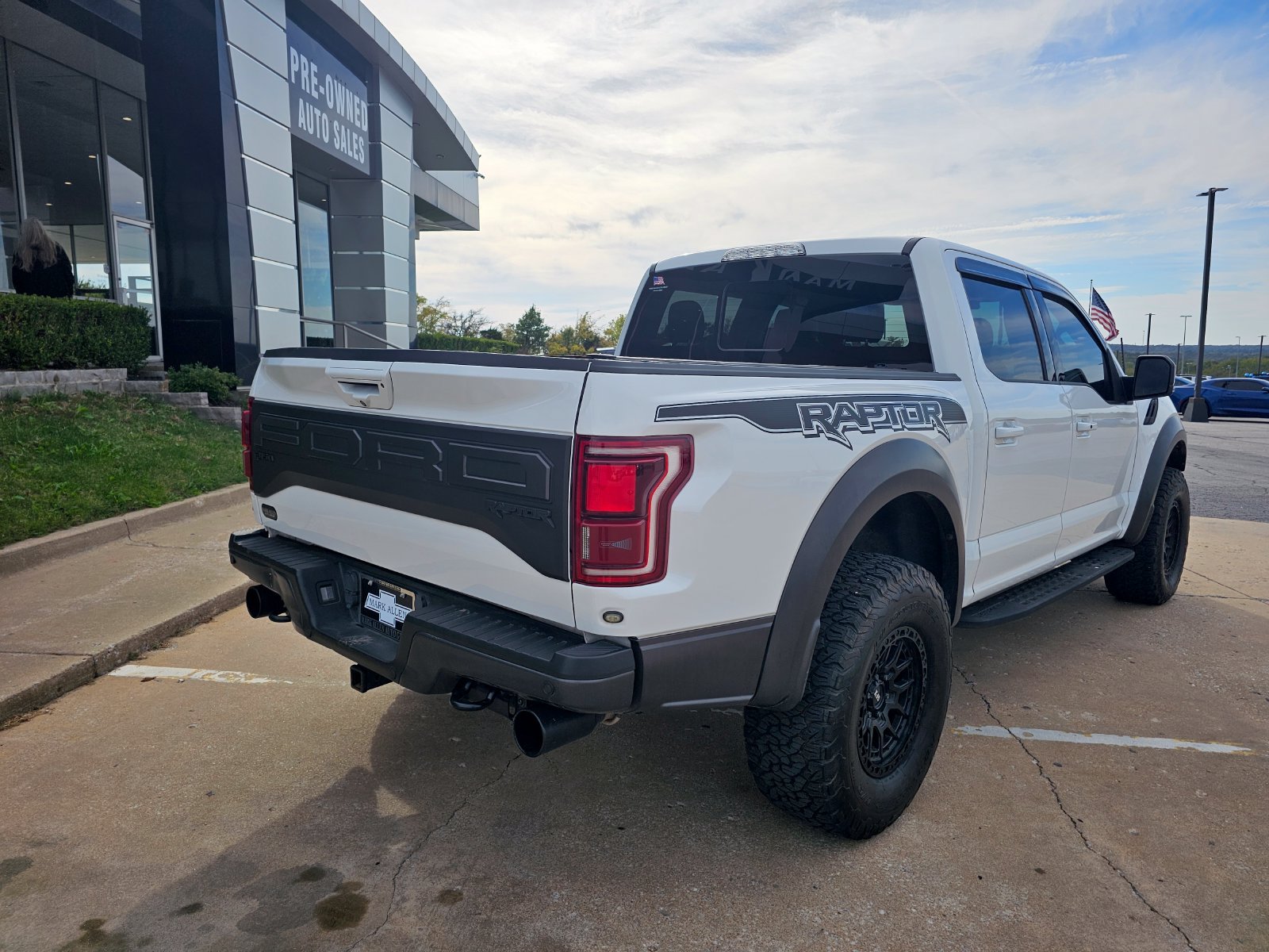 Used 2020 Ford F150 Raptor w/ Equipment Group 802A Luxury AWD/4WD image 4