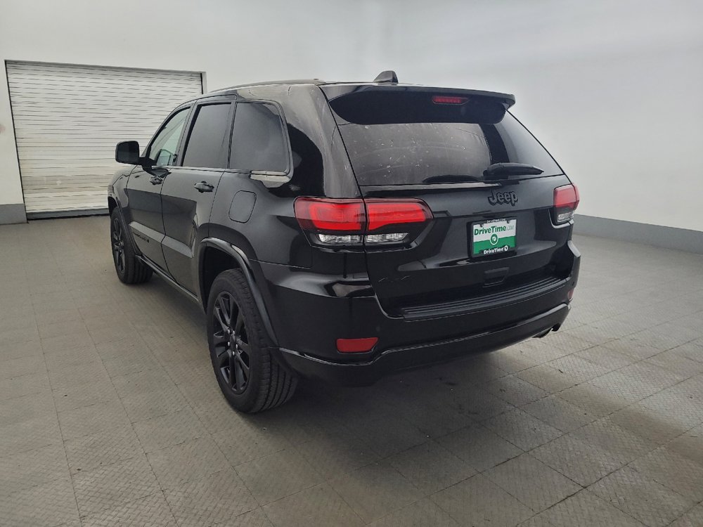 Used 2019 Jeep Grand Cherokee Altitude AWD/4WD image 5