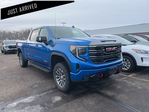 Used 2022 GMC Sierra 1500 AT4 w/ AT4 Premium Package image 1