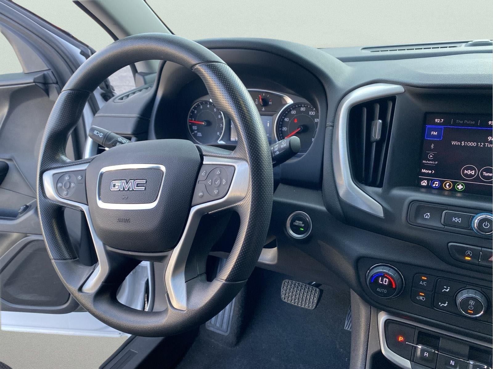 Used 2024 GMC Terrain SLE w/ Driver Convenience Package AWD/4WD image 20