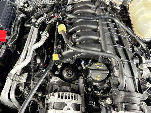 Used 2024 Jeep Wrangler Willys image 28