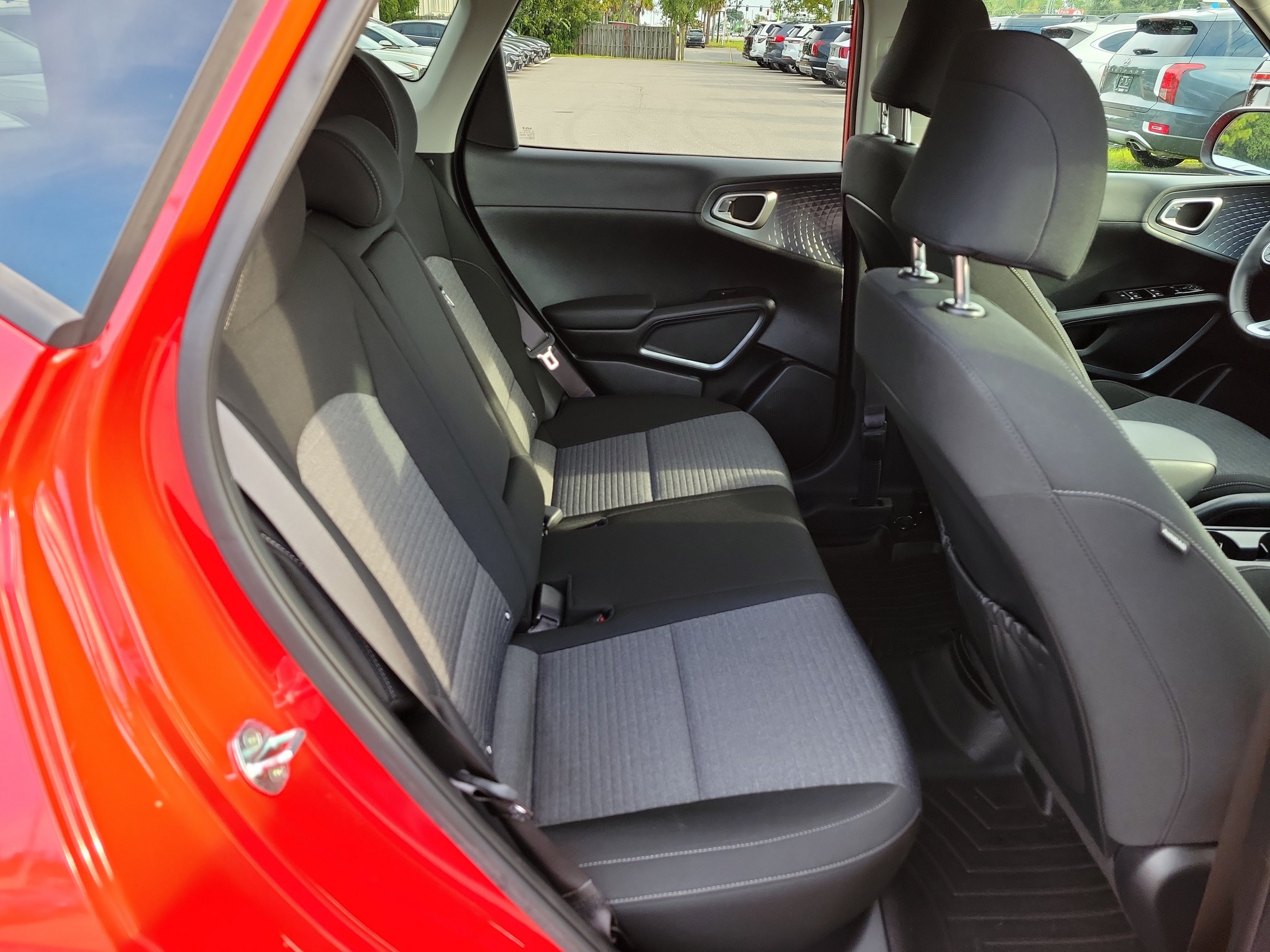 Used 2022 Kia Soul EX FWD image 12