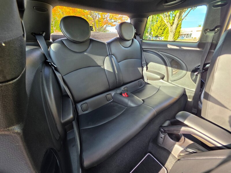 Used 2013 MINI Cooper Hardtop w/ Premium Pkg 2 FWD image 16