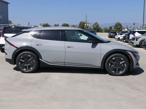 New 2025 Kia EV6 Light w/ Light LR Technology Package image 2