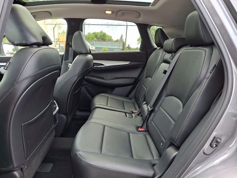 Used 2023 INFINITI QX50 Sensory AWD/4WD image 10
