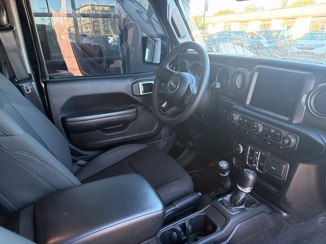 Used 2023 Jeep Wrangler Unlimited w/ Cold Weather Group AWD/4WD image 11