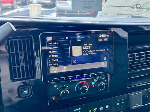 New 2025 GMC Savana 2500 Extended w/ Driver Convenience Package image 20