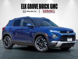 Used 2023 Chevrolet TrailBlazer LT image 2