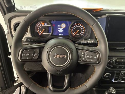 Used 2024 Jeep Wrangler Sport S image 22