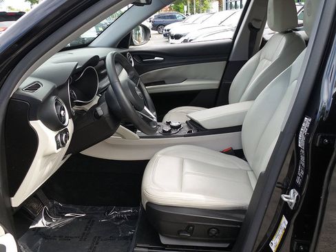 Used 2019 Alfa Romeo Stelvio RWD image 24