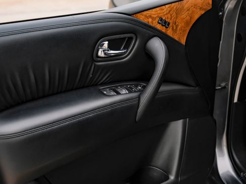 Used 2021 Nissan Armada SL w/ Captain's Chairs Package image 81