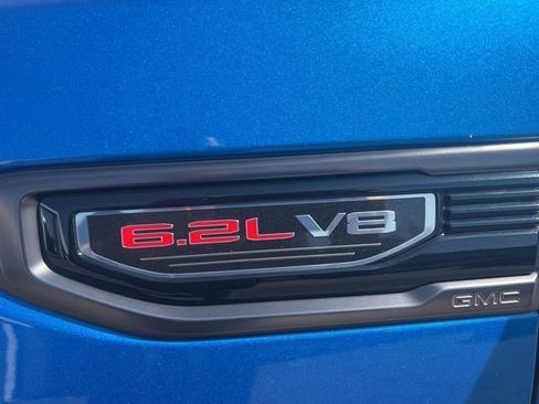 Used 2023 GMC Sierra 1500 AT4X image 18