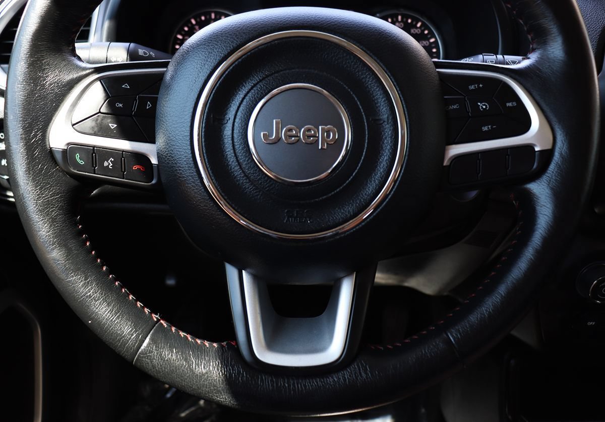 Used 2021 Jeep Renegade Latitude w/ Convenience Group FWD image 54