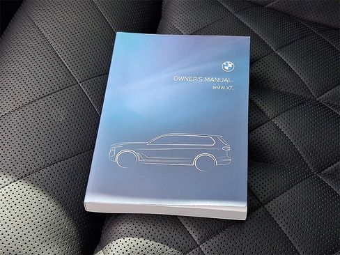 Certified 2023 BMW X7 xDrive40i w/ Executive Package image 30