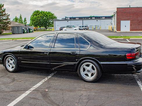 Used 1996 Chevrolet Impala SS RWD image 6