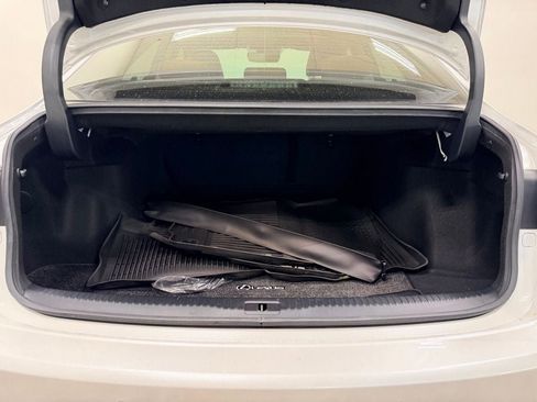 Used 2020 Lexus IS 300 AWD w/ Premium Package image 6