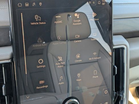 New 2026 GMC Yukon XL Denali w/ LPO, Floor Liner Package image 23