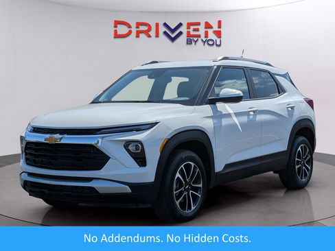 New 2026 Chevrolet TrailBlazer LT w/ LT Cold Weather Package AWD/4WD image 1