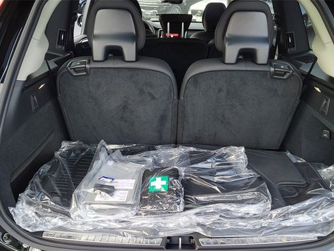 New 2026 Volvo XC90 B6 Plus w/ Protection Package Premier image 35