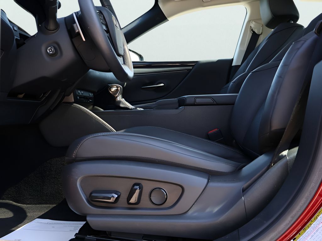 Used 2019 Lexus ES 350 w/ Premium Package FWD image 35