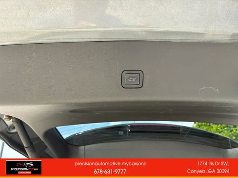 Used 2019 Chevrolet Traverse LT image 22