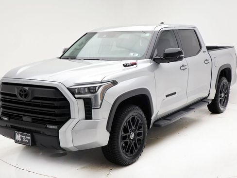 Used 2024 Toyota Tundra Limited image 2