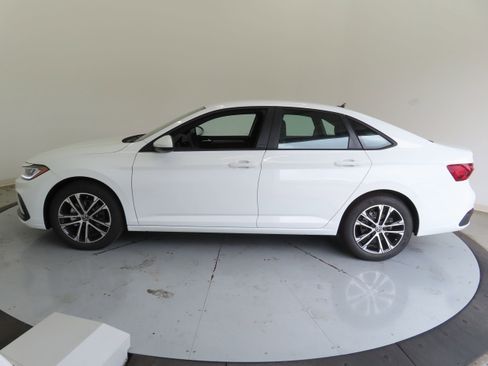 New 2026 Volkswagen Jetta Sport image 8