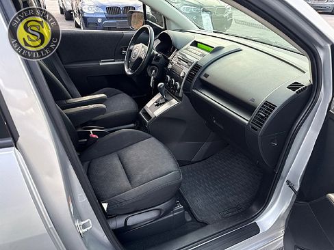 Used 2009 MAZDA MAZDA5 Touring image 18