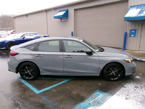 Used 2025 Honda Civic Sport image 6