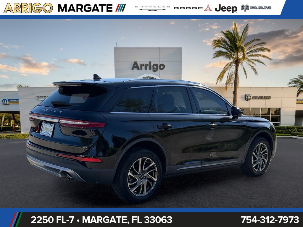 Used 2022 Lincoln Corsair FWD image 7