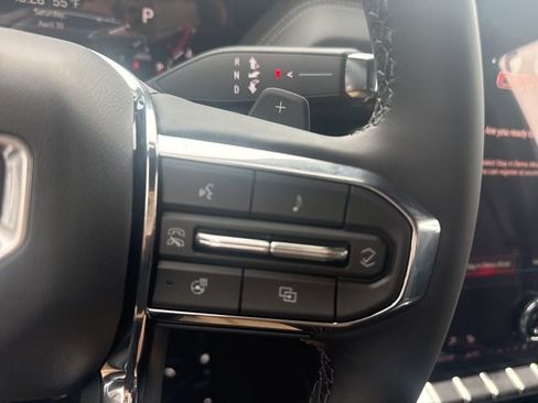 New 2026 GMC Yukon XL Elevation w/ LPO, Elevation Black Package image 19