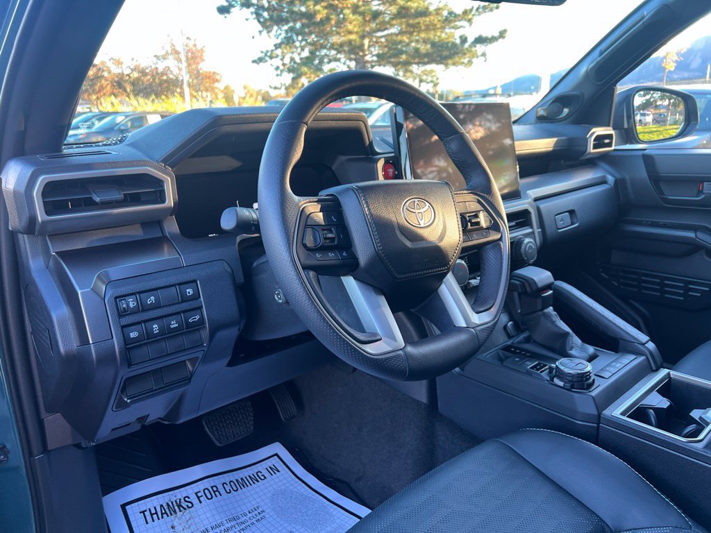 Used 2026 Toyota 4Runner TRD Off-Road Premium AWD/4WD image 25