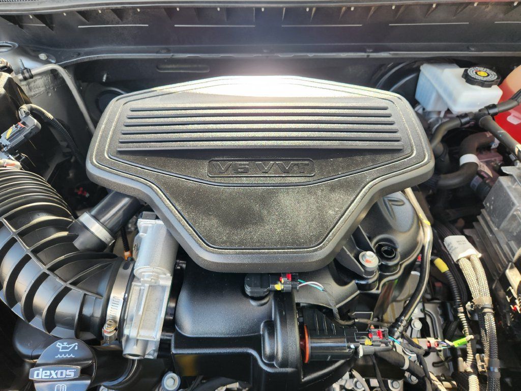 Used 2023 Chevrolet Blazer RS w/ Driver Confidence II Package FWD image 32