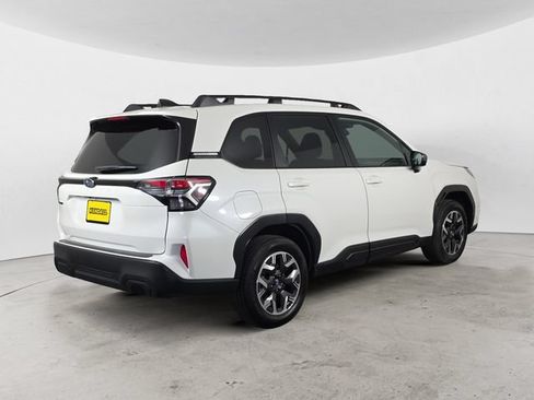 Certified 2026 Subaru Forester Premium AWD/4WD image 5