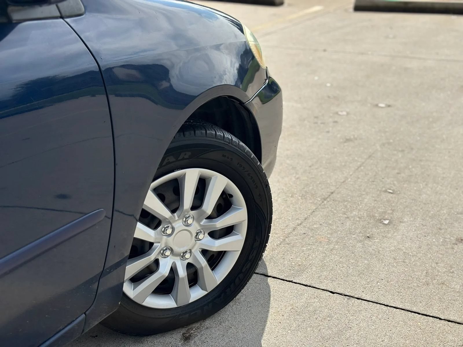 Used 2005 Toyota Corolla LE w/ JBL Value Pkg FWD image 11