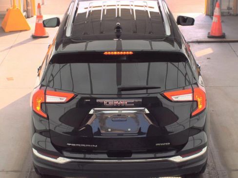 Certified 2024 GMC Terrain SLT w/ Infotainment Package II image 7